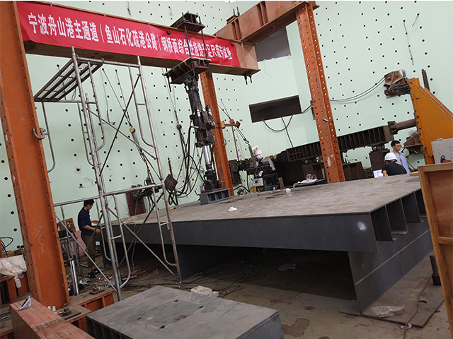 無(wú)線靜態(tài)應(yīng)變儀在起重設(shè)備上的應(yīng)用