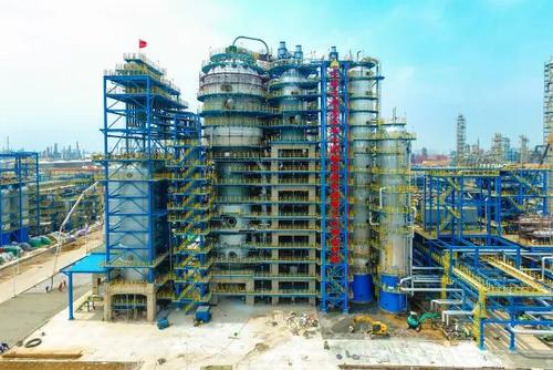 振動時效降低再生器焊縫殘余應力的應用