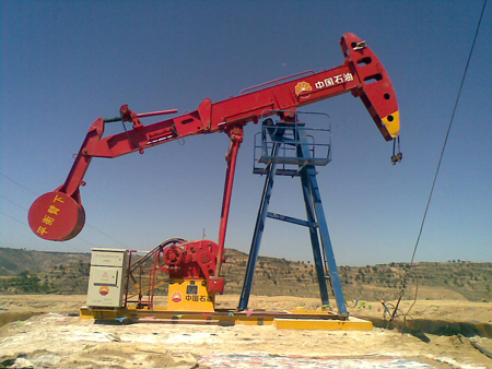 應變儀對抽油機擺桿的應用