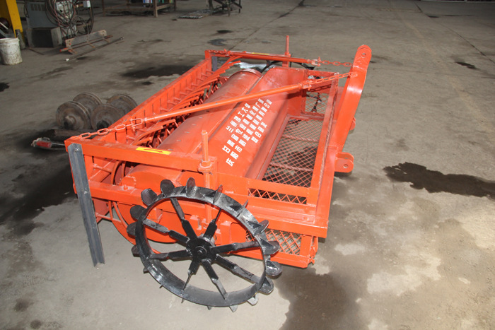 殘膜清理輥筒凸輪軸靜、動態應變測試研究