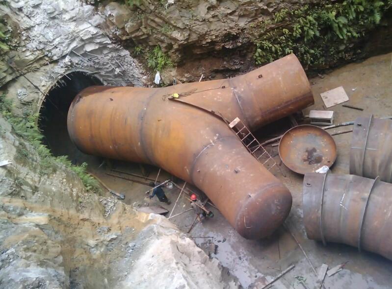 水電站鋼岔管應力測試分析